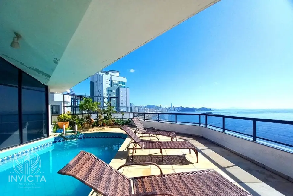 Apartamento com 6 quartos à venda, 650m2 em Centro, Balneario Camboriu - SC - imagem 3 Foto 3 de Apartamento com 6 quartos à venda, 650m2 em Centro, Balneario Camboriu - SC