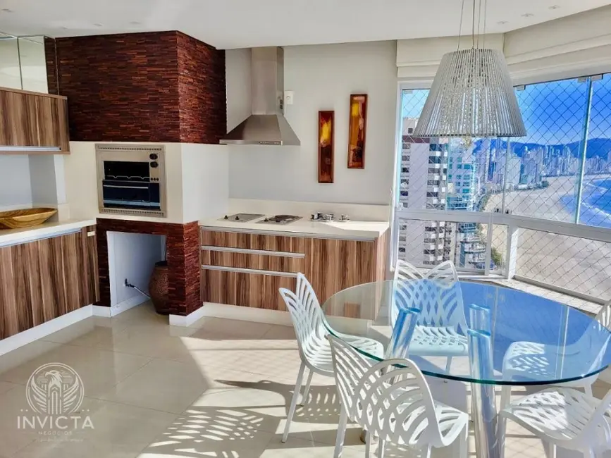 Apartamento com 4 quartos à venda, 215m2 em Centro, Balneario Camboriu - SC - imagem 3 Foto 3 de Apartamento com 4 quartos à venda, 215m2 em Centro, Balneario Camboriu - SC