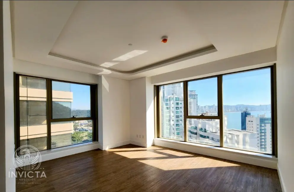 Apartamento com 4 quartos à venda, 265m2 em Centro, Balneario Camboriu - SC - imagem 9 Foto 9 de Apartamento com 4 quartos à venda, 265m2 em Centro, Balneario Camboriu - SC
