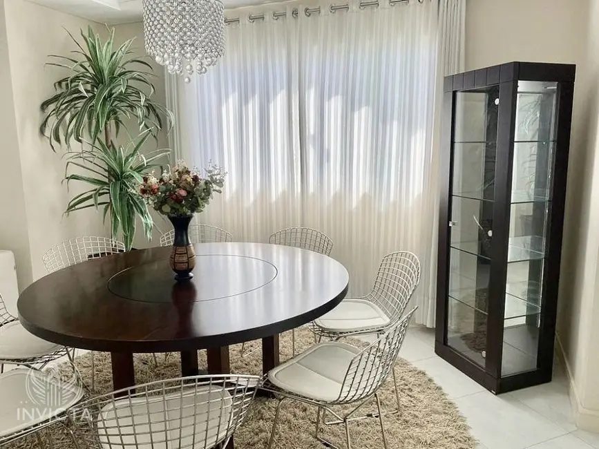 Apartamento com 3 quartos à venda, 190m2 em Centro, Balneario Camboriu - SC - imagem 9 Foto 9 de Apartamento com 3 quartos à venda, 190m2 em Centro, Balneario Camboriu - SC