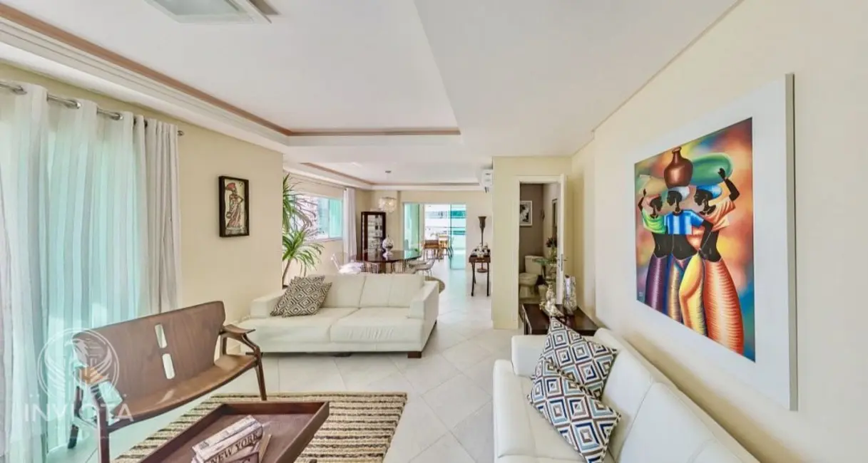 Apartamento com 3 quartos à venda, 190m2 em Centro, Balneario Camboriu - SC - imagem 4 Foto 4 de Apartamento com 3 quartos à venda, 190m2 em Centro, Balneario Camboriu - SC
