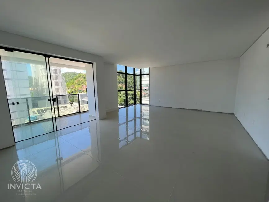 Apartamento com 3 quartos à venda, 152m2 em Itajai - SC - imagem 4 Foto 4 de Apartamento com 3 quartos à venda, 152m2 em Itajai - SC