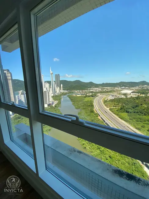 Foto 3 de Apartamento com 4 quartos à venda, 221m2 em Balneario Camboriu - SC