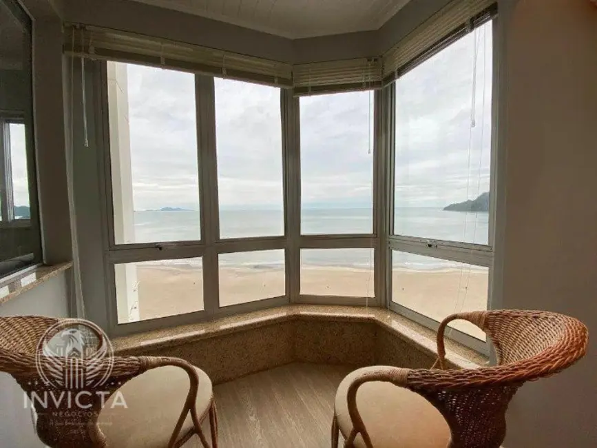Foto 2 de Apartamento com 2 quartos à venda, 81m2 em Balneario Camboriu - SC