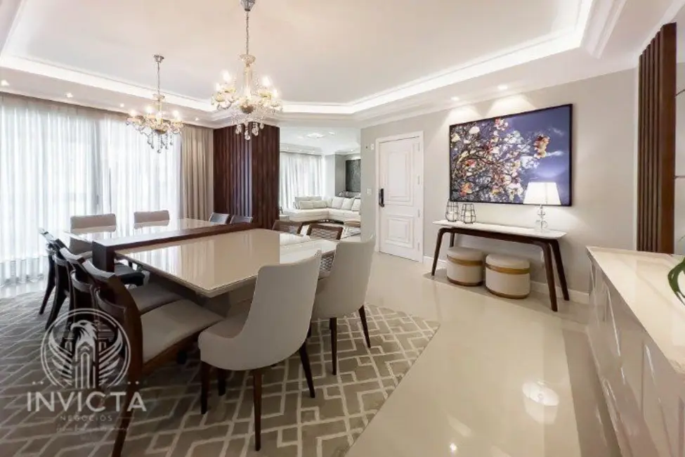 Apartamento com 3 quartos à venda, 217m2 em Centro, Balneario Camboriu - SC - imagem 4 Foto 4 de Apartamento com 3 quartos à venda, 217m2 em Centro, Balneario Camboriu - SC