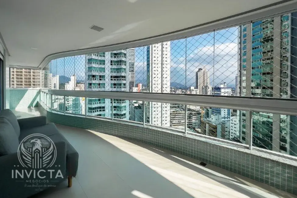 Apartamento com 3 quartos à venda, 217m2 em Centro, Balneario Camboriu - SC - imagem 1 Foto 1 de Apartamento com 3 quartos à venda, 217m2 em Centro, Balneario Camboriu - SC