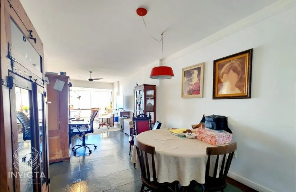 Apartamento com 3 quartos à venda, 198m2 em Centro, Balneario Camboriu - SC - imagem 8 Foto 8 de Apartamento com 3 quartos à venda, 198m2 em Centro, Balneario Camboriu - SC