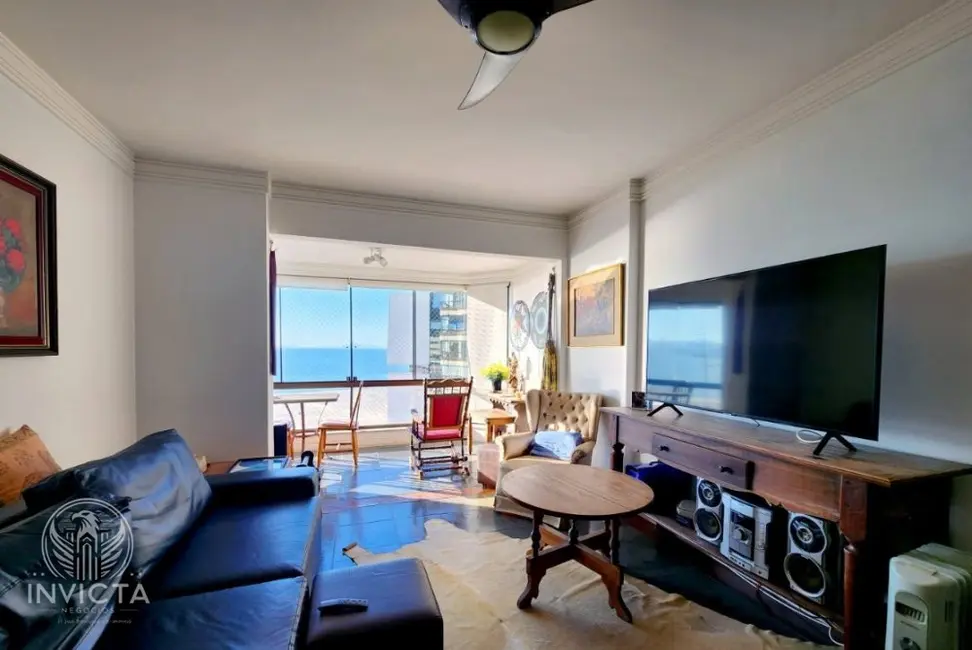 Apartamento com 3 quartos à venda, 198m2 em Centro, Balneario Camboriu - SC - imagem 6 Foto 6 de Apartamento com 3 quartos à venda, 198m2 em Centro, Balneario Camboriu - SC