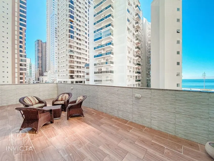 Apartamento com 3 quartos à venda, 140m2 em Centro, Balneario Camboriu - SC - imagem 1 Foto 1 de Apartamento com 3 quartos à venda, 140m2 em Centro, Balneario Camboriu - SC