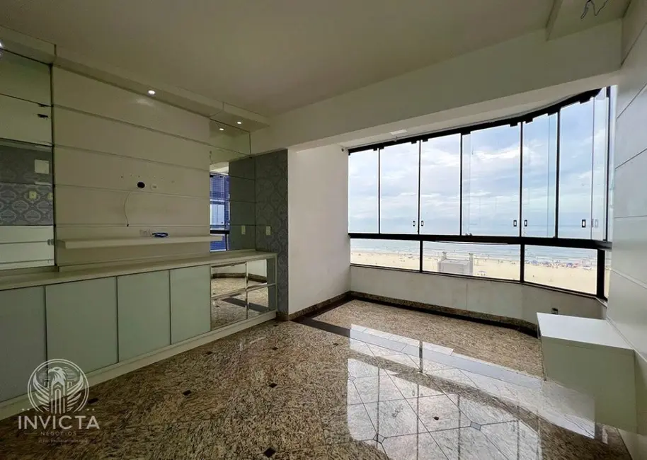 Apartamento com 4 quartos à venda, 241m2 em Centro, Balneario Camboriu - SC - imagem 4 Foto 4 de Apartamento com 4 quartos à venda, 241m2 em Centro, Balneario Camboriu - SC