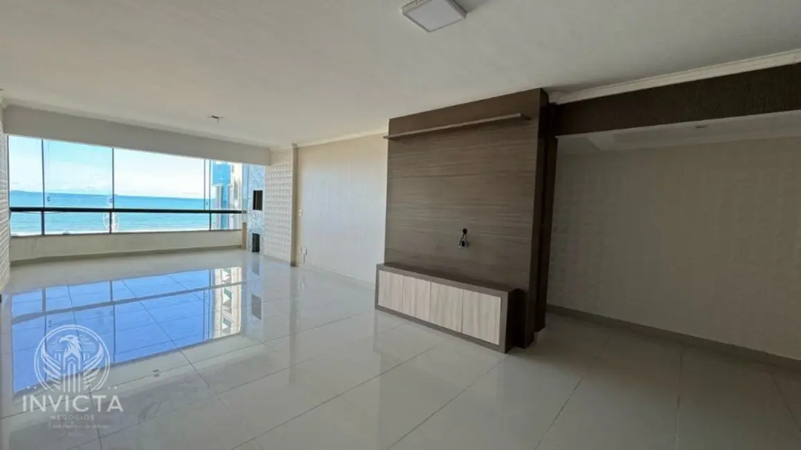 Apartamento com 4 quartos à venda, 241m2 em Centro, Balneario Camboriu - SC - imagem 8 Foto 8 de Apartamento com 4 quartos à venda, 241m2 em Centro, Balneario Camboriu - SC