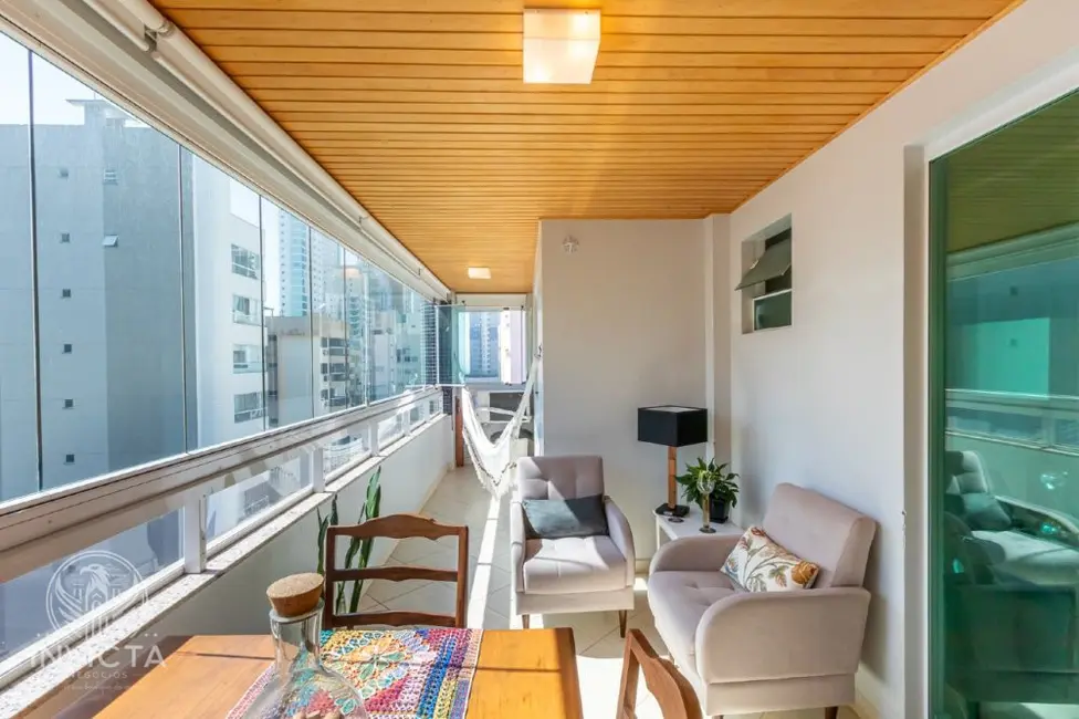 Apartamento com 3 quartos à venda, 117m2 em Centro, Balneario Camboriu - SC - imagem 4 Foto 4 de Apartamento com 3 quartos à venda, 117m2 em Centro, Balneario Camboriu - SC