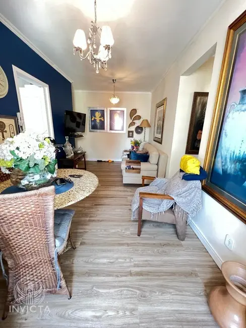 Apartamento com 2 quartos à venda, 70m2 em Centro, Balneario Camboriu - SC - imagem 2 Foto 2 de Apartamento com 2 quartos à venda, 70m2 em Centro, Balneario Camboriu - SC