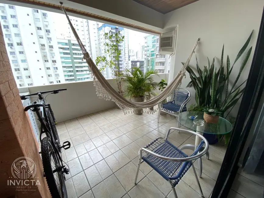 Apartamento com 3 quartos à venda, 100m2 em Centro, Balneario Camboriu - SC - imagem 1 Foto 1 de Apartamento com 3 quartos à venda, 100m2 em Centro, Balneario Camboriu - SC
