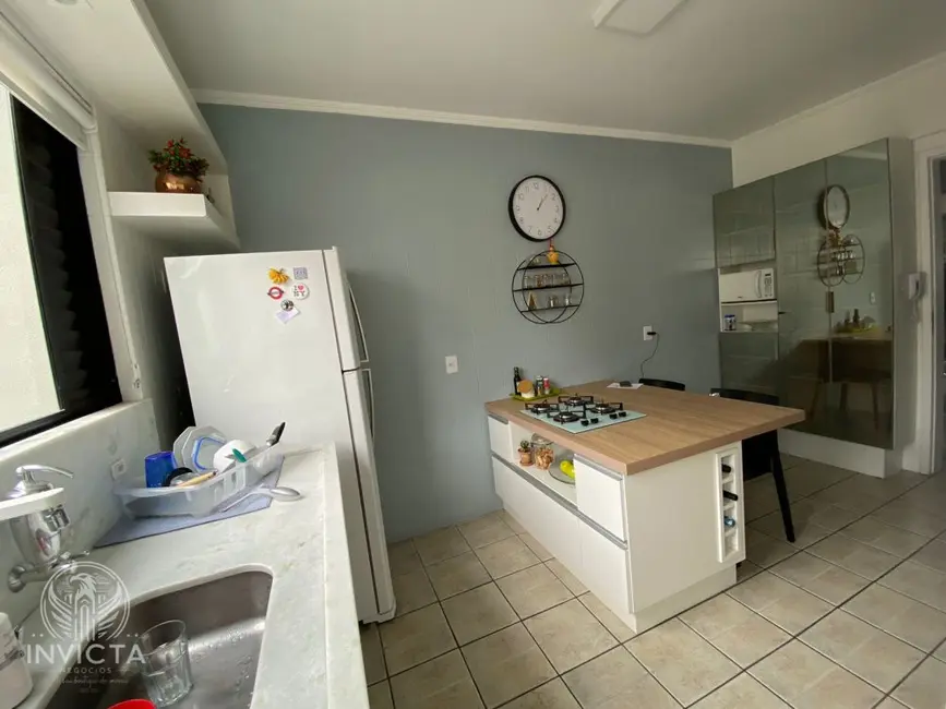 Apartamento com 3 quartos à venda, 100m2 em Centro, Balneario Camboriu - SC - imagem 9 Foto 9 de Apartamento com 3 quartos à venda, 100m2 em Centro, Balneario Camboriu - SC