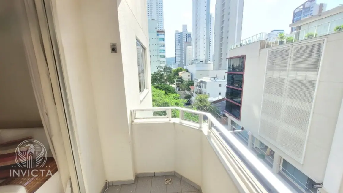 Apartamento com 2 quartos à venda, 80m2 em Centro, Balneario Camboriu - SC - imagem 2 Foto 2 de Apartamento com 2 quartos à venda, 80m2 em Centro, Balneario Camboriu - SC