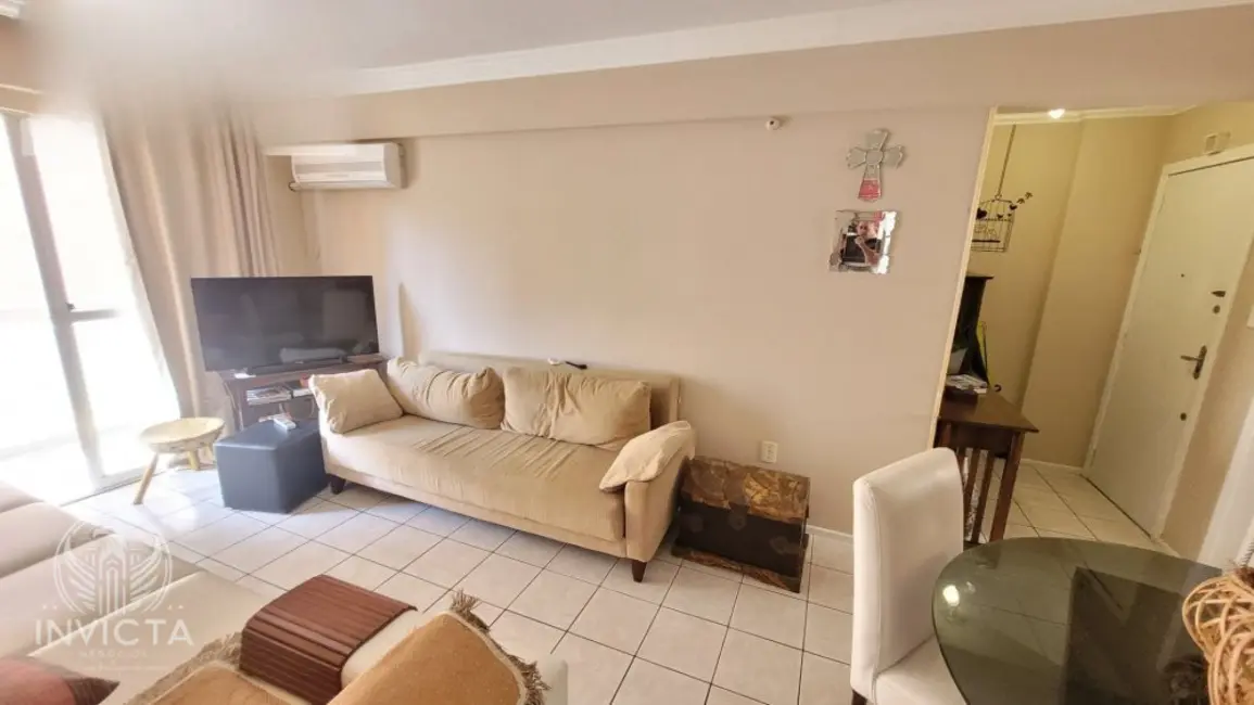 Apartamento com 2 quartos à venda, 80m2 em Centro, Balneario Camboriu - SC - imagem 8 Foto 8 de Apartamento com 2 quartos à venda, 80m2 em Centro, Balneario Camboriu - SC