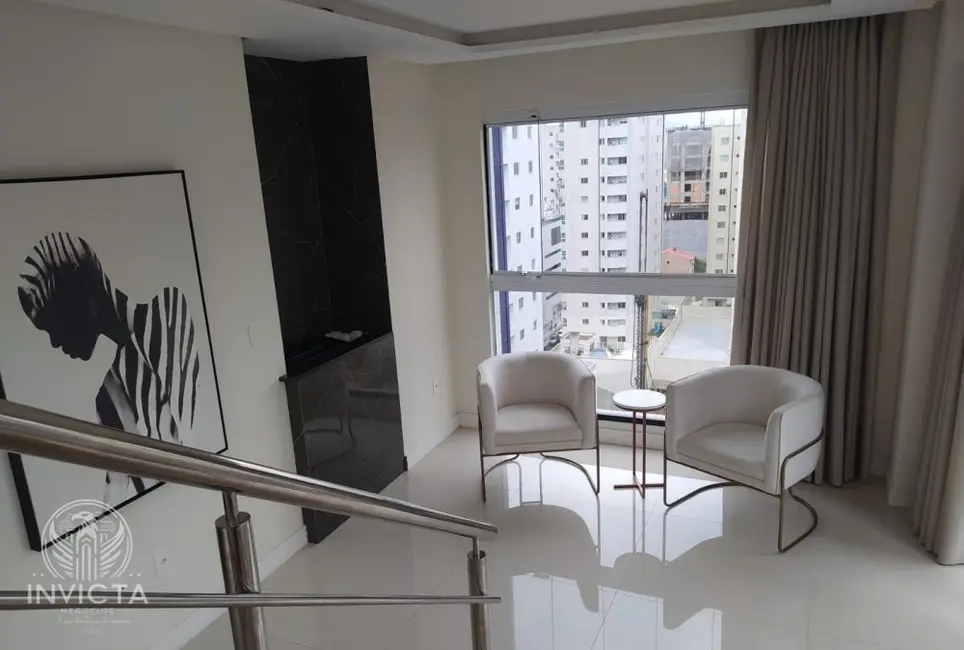 Apartamento com 4 quartos à venda, 300m2 em Centro, Balneario Camboriu - SC - imagem 1 Foto 1 de Apartamento com 4 quartos à venda, 300m2 em Centro, Balneario Camboriu - SC