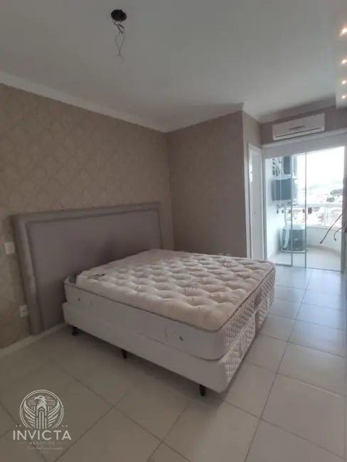 Apartamento com 2 quartos à venda, 102m2 em Centro, Balneario Camboriu - SC - imagem 5 Foto 5 de Apartamento com 2 quartos à venda, 102m2 em Centro, Balneario Camboriu - SC