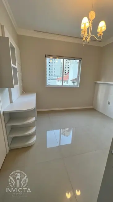 Apartamento com 3 quartos à venda, 122m2 em Centro, Balneario Camboriu - SC - imagem 9 Foto 9 de Apartamento com 3 quartos à venda, 122m2 em Centro, Balneario Camboriu - SC