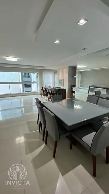 Apartamento com 3 quartos à venda, 122m2 em Centro, Balneario Camboriu - SC - imagem 6 Foto 6 de Apartamento com 3 quartos à venda, 122m2 em Centro, Balneario Camboriu - SC