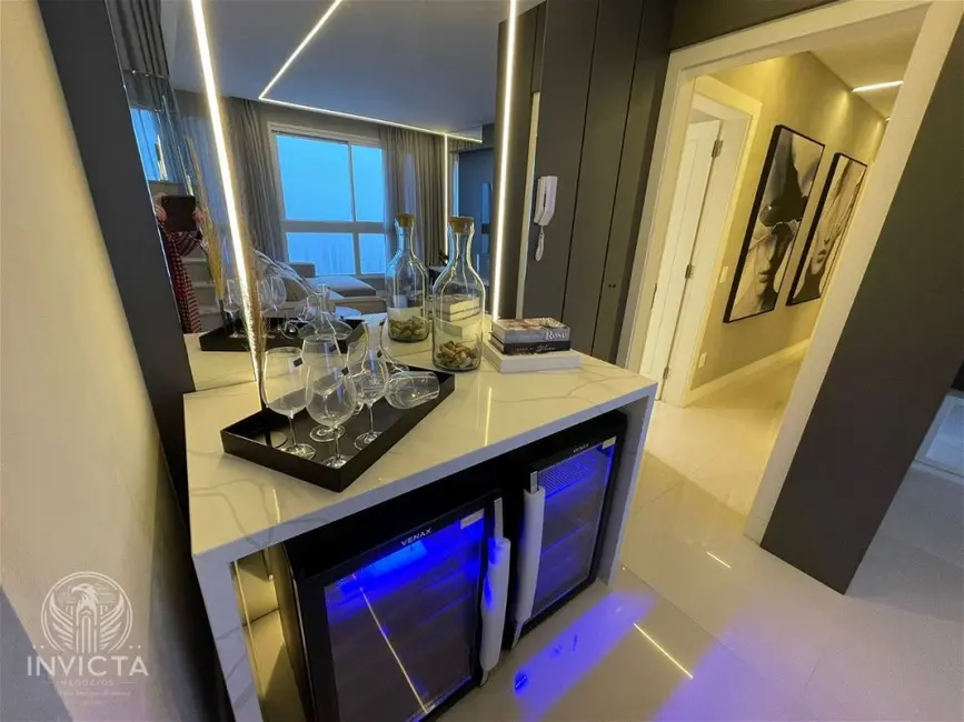 Cobertura com 3 quartos à venda, 240m2 em Centro, Balneario Camboriu - SC - imagem 5 Foto 5 de Cobertura com 3 quartos à venda, 240m2 em Centro, Balneario Camboriu - SC