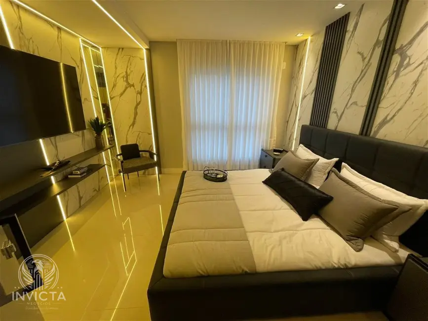 Cobertura com 3 quartos à venda, 240m2 em Centro, Balneario Camboriu - SC - imagem 8 Foto 8 de Cobertura com 3 quartos à venda, 240m2 em Centro, Balneario Camboriu - SC