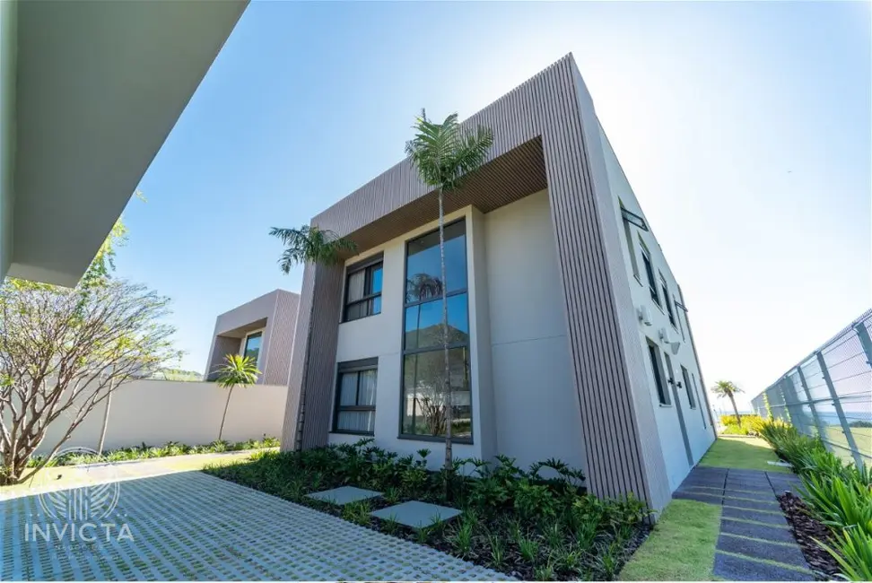 Foto 4 de Casa com 5 quartos à venda, 458m2 em Praia do Estaleiro, Balneario Camboriu - SC