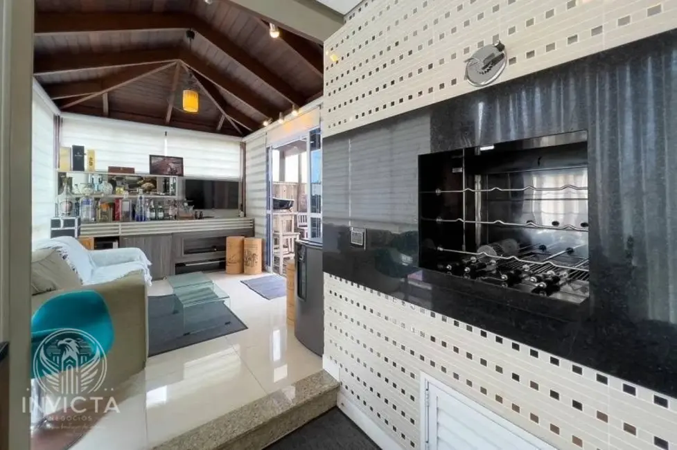 Apartamento com 3 quartos à venda, 200m2 em Centro, Balneario Camboriu - SC - imagem 4 Foto 4 de Apartamento com 3 quartos à venda, 200m2 em Centro, Balneario Camboriu - SC