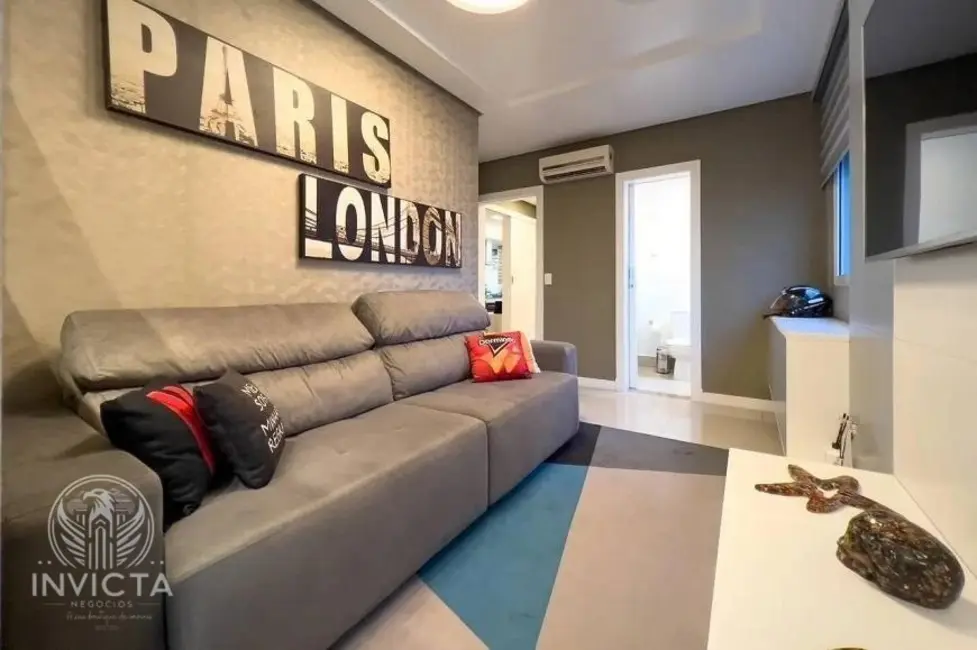 Apartamento com 3 quartos à venda, 200m2 em Centro, Balneario Camboriu - SC - imagem 7 Foto 7 de Apartamento com 3 quartos à venda, 200m2 em Centro, Balneario Camboriu - SC