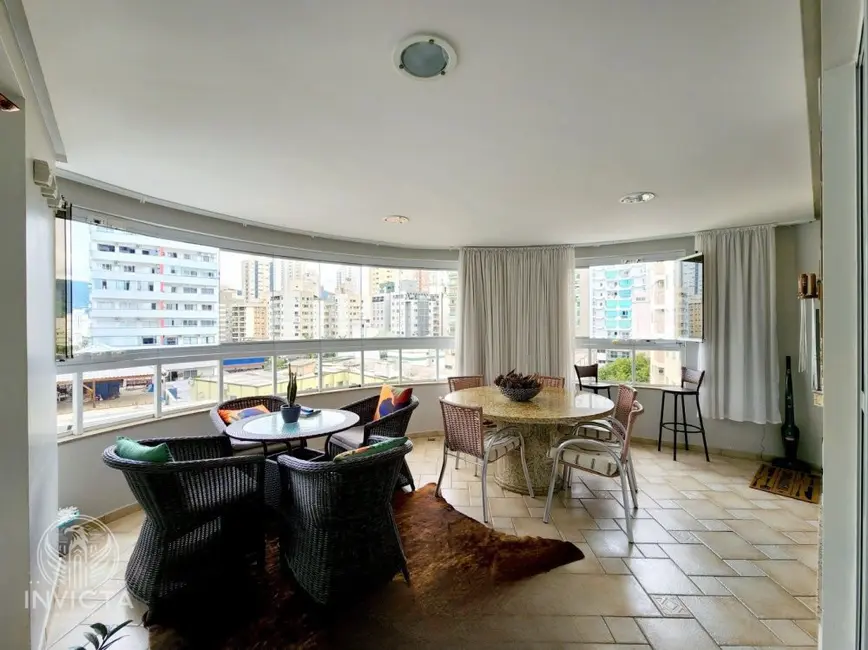 Apartamento com 3 quartos à venda, 148m2 em Centro, Balneario Camboriu - SC - imagem 6 Foto 6 de Apartamento com 3 quartos à venda, 148m2 em Centro, Balneario Camboriu - SC