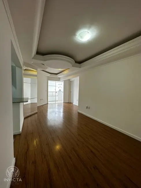 Apartamento com 2 quartos à venda, 72m2 em Centro, Balneario Camboriu - SC - imagem 3 Foto 3 de Apartamento com 2 quartos à venda, 72m2 em Centro, Balneario Camboriu - SC