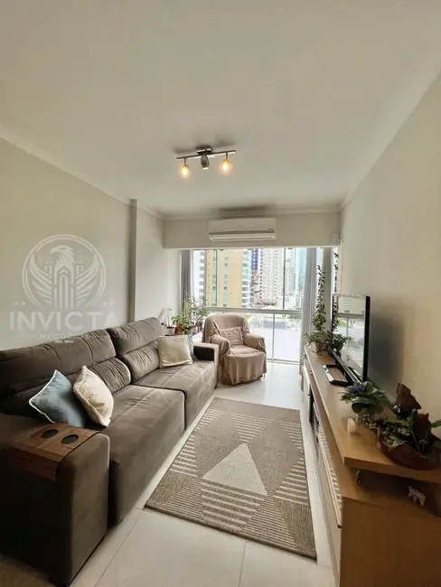 Foto 1 de Apartamento com 2 quartos para alugar, 74m2 em Centro, Balneario Camboriu - SC