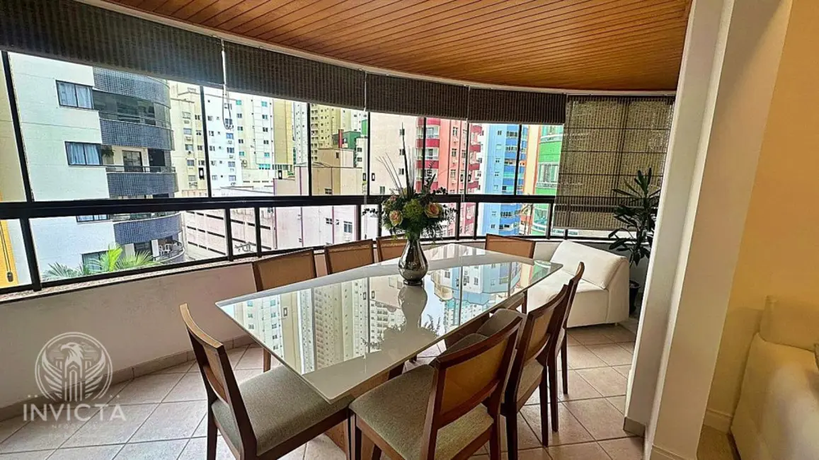 Apartamento com 2 quartos à venda, 97m2 em Centro, Balneario Camboriu - SC - imagem 7 Foto 7 de Apartamento com 2 quartos à venda, 97m2 em Centro, Balneario Camboriu - SC