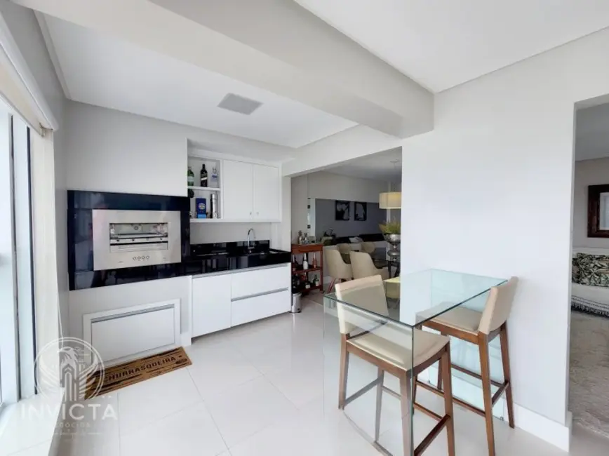 Apartamento com 3 quartos à venda, 200m2 em Centro, Balneario Camboriu - SC - imagem 5 Foto 5 de Apartamento com 3 quartos à venda, 200m2 em Centro, Balneario Camboriu - SC