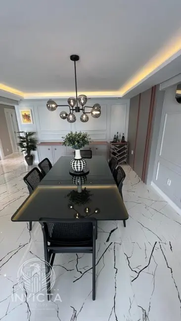 Apartamento com 3 quartos à venda, 225m2 em Centro, Balneario Camboriu - SC - imagem 7 Foto 7 de Apartamento com 3 quartos à venda, 225m2 em Centro, Balneario Camboriu - SC