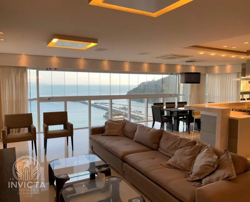 Apartamento com 4 quartos para alugar, 237m2 em Balneario Camboriu - SC - imagem 1 Foto 1 de Apartamento com 4 quartos para alugar, 237m2 em Balneario Camboriu - SC