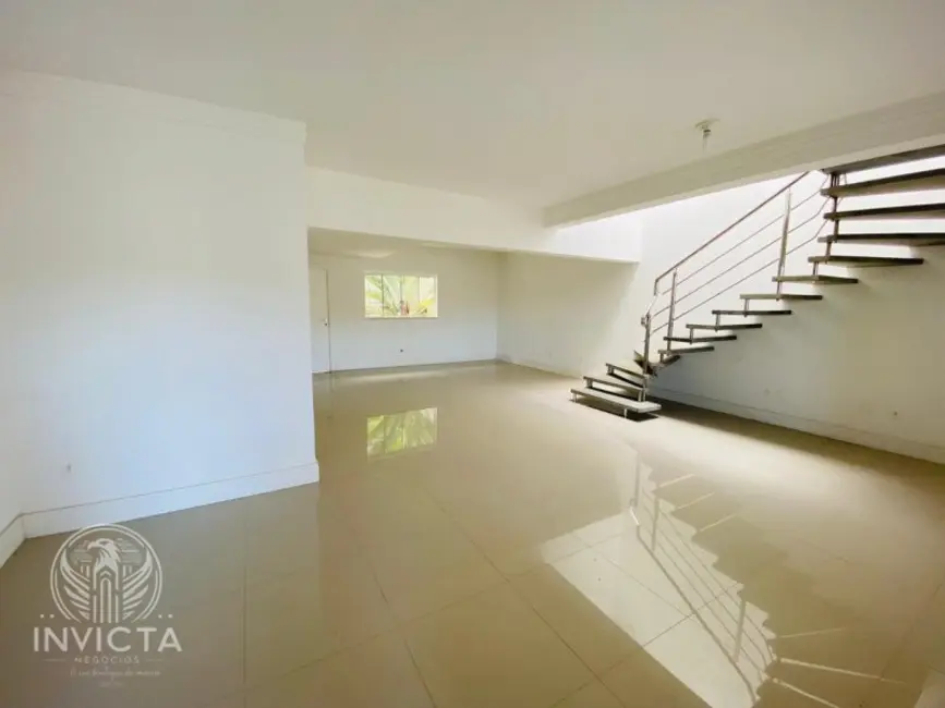 Casa com 2 quartos à venda, 176m2 em Itajai - SC - imagem 3 Foto 3 de Casa com 2 quartos à venda, 176m2 em Itajai - SC