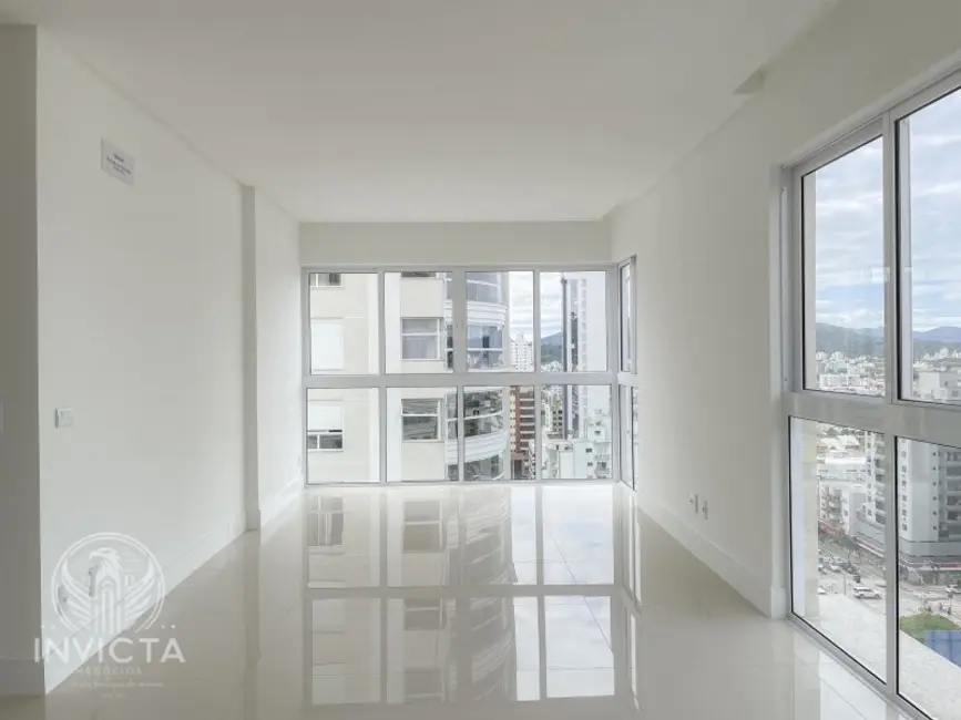 Apartamento com 3 quartos à venda, 123m2 em Centro, Balneario Camboriu - SC - imagem 6 Foto 6 de Apartamento com 3 quartos à venda, 123m2 em Centro, Balneario Camboriu - SC