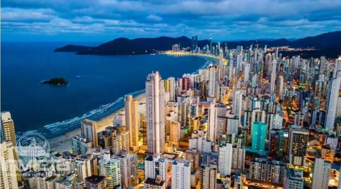 Apartamento com 3 quartos à venda, 300m2 em Balneario Camboriu - SC - imagem 1 Foto 1 de Apartamento com 3 quartos à venda, 300m2 em Balneario Camboriu - SC