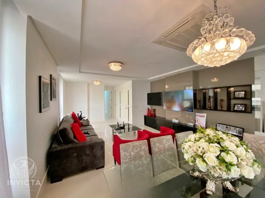 Apartamento com 4 quartos à venda, 295m2 em Centro, Balneario Camboriu - SC - imagem 6 Foto 6 de Apartamento com 4 quartos à venda, 295m2 em Centro, Balneario Camboriu - SC