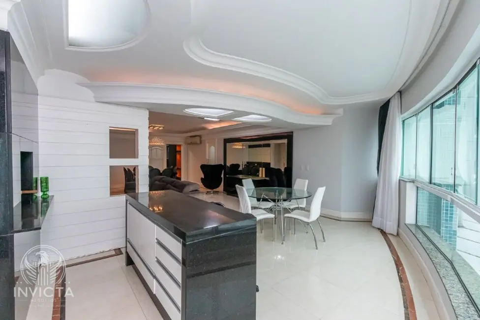 Foto 5 de Apartamento com 3 quartos à venda, 182m2 em Balneario Camboriu - SC