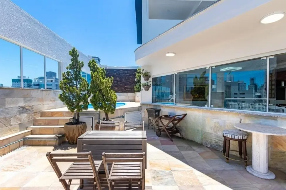 Foto 3 de Cobertura com 4 quartos à venda, 270m2 em Centro, Balneario Camboriu - SC