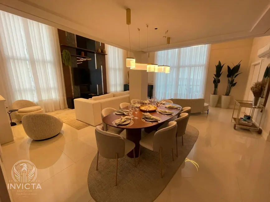 Foto 9 de Apartamento com 3 quartos à venda, 257m2 em Balneario Camboriu - SC