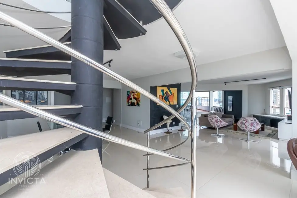 Cobertura com 5 quartos à venda, 623m2 em Centro, Balneario Camboriu - SC - imagem 8 Foto 8 de Cobertura com 5 quartos à venda, 623m2 em Centro, Balneario Camboriu - SC