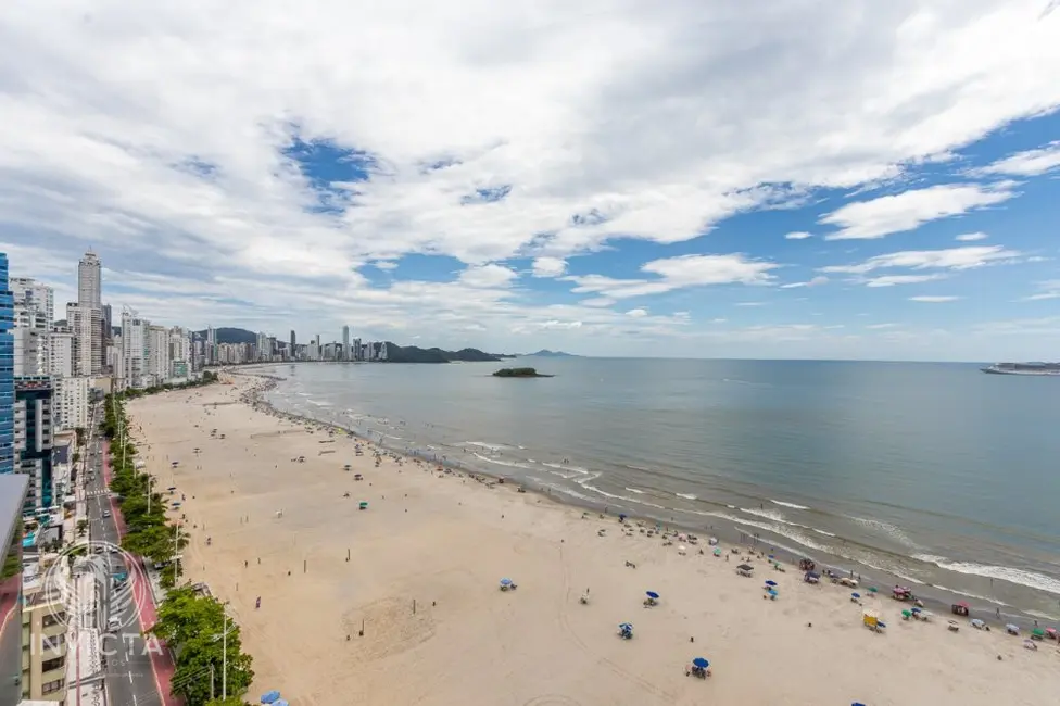 Foto 2 de Cobertura com 5 quartos à venda, 623m2 em Centro, Balneario Camboriu - SC