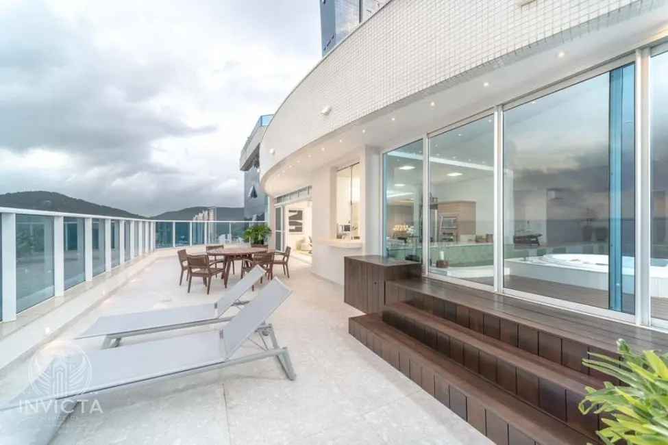 Foto 9 de Cobertura com 6 quartos à venda, 740m2 em Balneario Camboriu - SC