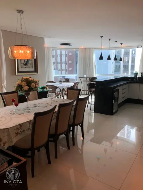 Apartamento com 4 quartos à venda, 171m2 em Balneario Camboriu - SC - imagem 7 Foto 7 de Apartamento com 4 quartos à venda, 171m2 em Balneario Camboriu - SC