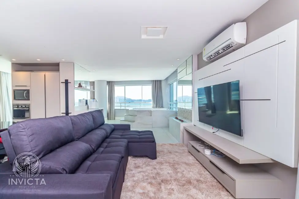 Apartamento com 3 quartos à venda, 200m2 em Balneario Camboriu - SC - imagem 3 Foto 3 de Apartamento com 3 quartos à venda, 200m2 em Balneario Camboriu - SC