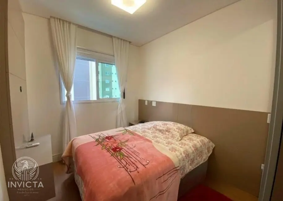 Apartamento com 3 quartos à venda, 121m2 em Centro, Balneario Camboriu - SC - imagem 4 Foto 4 de Apartamento com 3 quartos à venda, 121m2 em Centro, Balneario Camboriu - SC